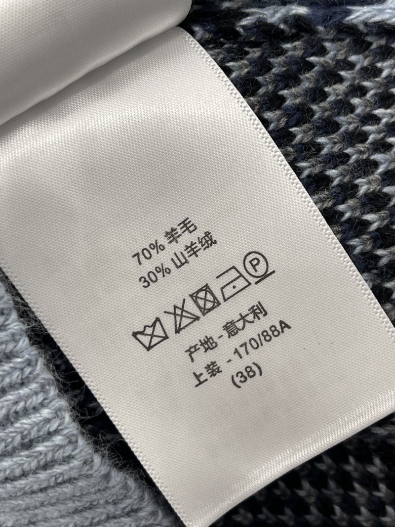 chr1st1an D10r sweaters